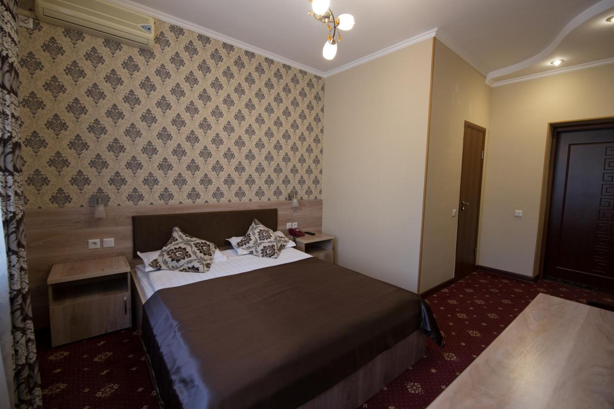 Renion Zyliha Hotel Almaty Zimmer foto
